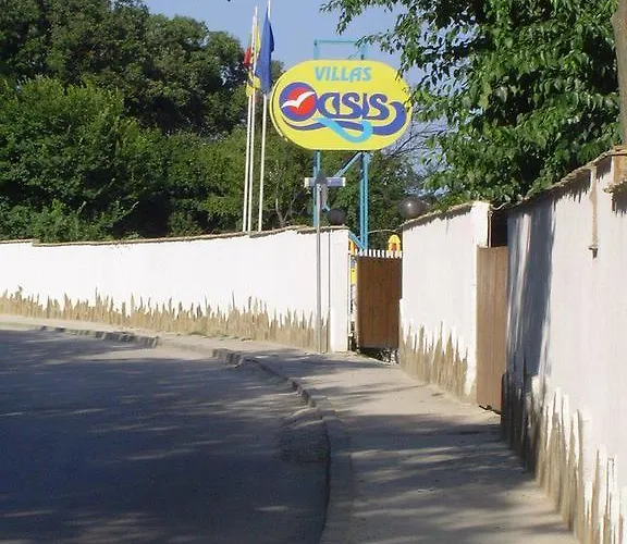 בית נופש Oasis *