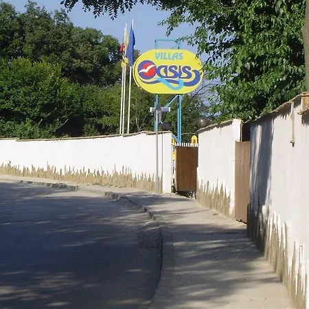 Ваканционна къща Oasis *
